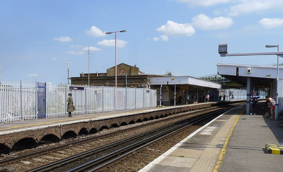 Brixton overground railway station