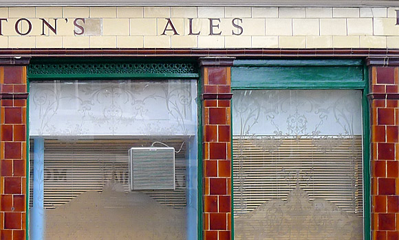 Lost London pubs, The Bromley Arms, Cleveland Street,  NW1