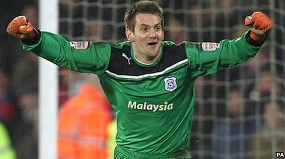 Cardiff beat Crystal Palace on penalties - the Carling Cup final awaits!