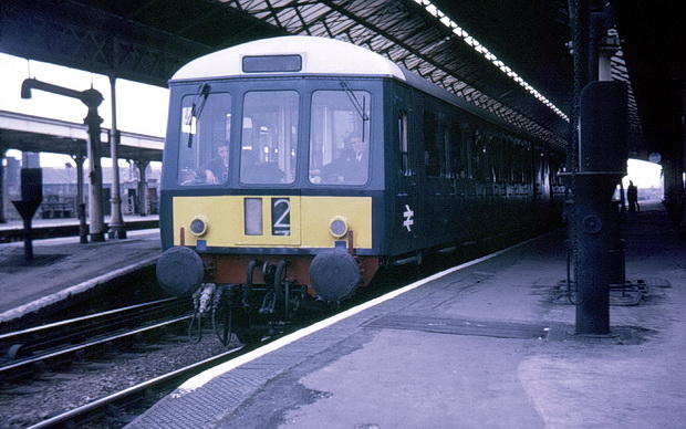 In photos: Cardiff Queen Street railway station in the 1960s