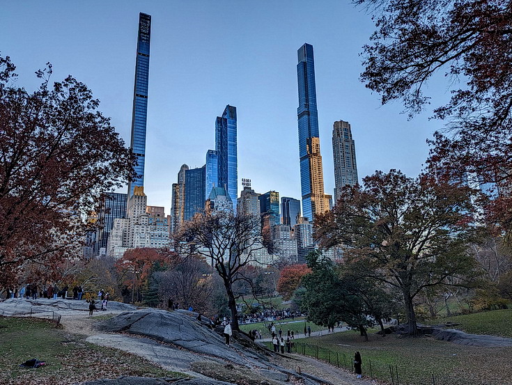 In photos: ice skating, autumnal shades and shadows, Central Park, New York