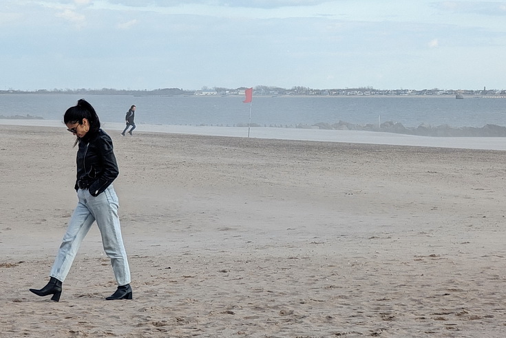 Return to Coney Island - sandy scenes, fun fair architecture and empty beaches