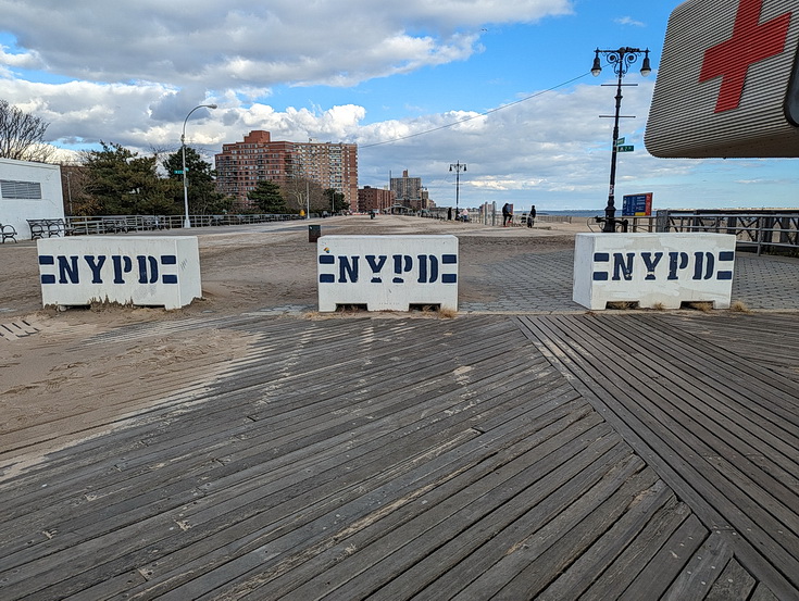Return to Coney Island - sandy scenes, fun fair architecture and empty beaches