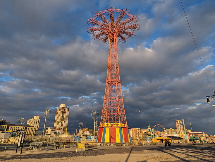 Return to Coney Island - sandy scenes, fun fair architecture and empty beaches
