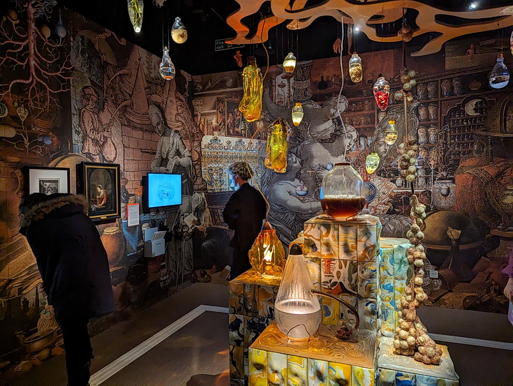 The Cult of Beauty at the Wellcome Collection examines notions of beauty across time and cultures