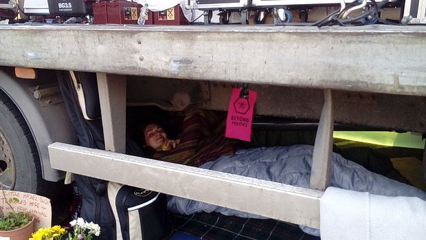 Extinction Rebellion protests: Day 3 - arrests on Waterloo Bridge, Weds 17th April 2019