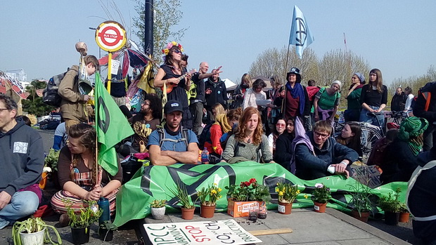 Extinction Rebellion protests: Day 3 - arrests on Waterloo Bridge, Weds 17th April 2019