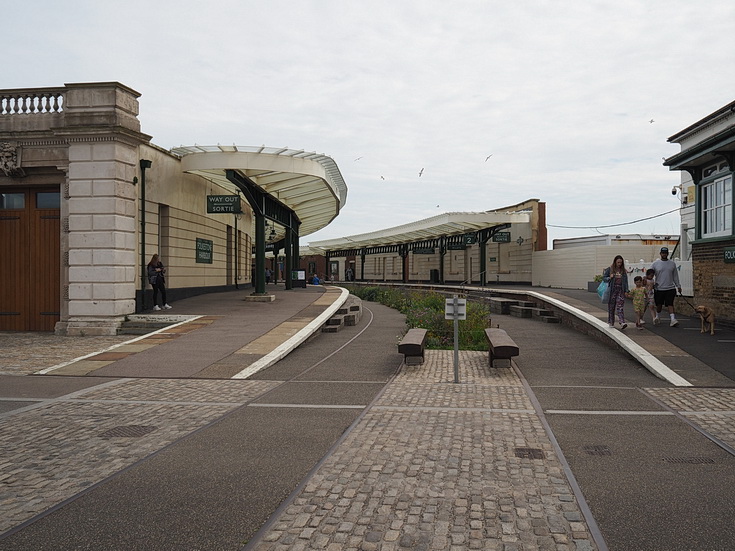 Return to Folkestone Harbour disused railway station - thirty photos