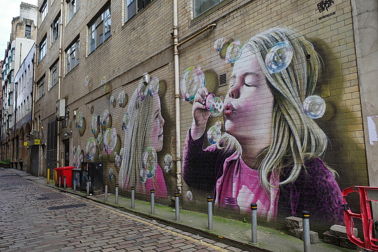 Glasgow and Edinburgh photos; architecture, steps, skylines and street art 