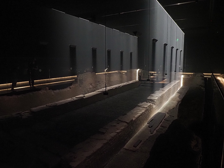 The London Mithraeum -an underground Roman temple in the City of London