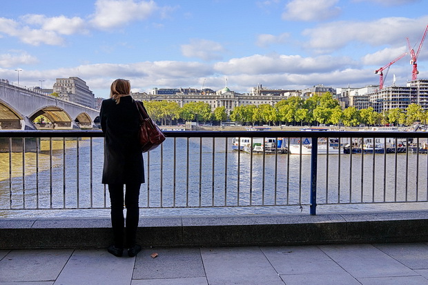 London street scenes: autumn shadows, Southbank book browsers, low tide Thames and random signs, October 2018