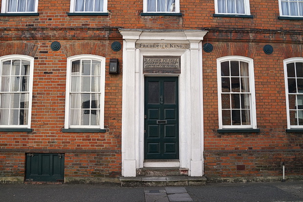 A trip to Newport, Isle of Wight in photos: architecture, Quay Arts, The Crispin and street scenes, May 2017