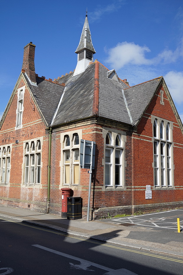 A trip to Newport, Isle of Wight in photos: architecture, Quay Arts, The Crispin and street scenes, May 2017