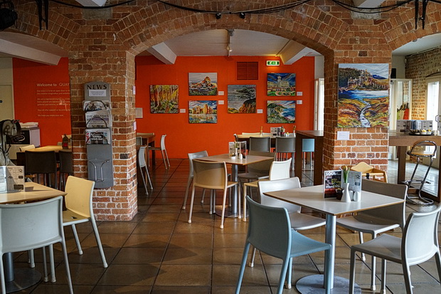 A trip to Newport, Isle of Wight in photos: architecture, Quay Arts, The Crispin and street scenes, May 2017