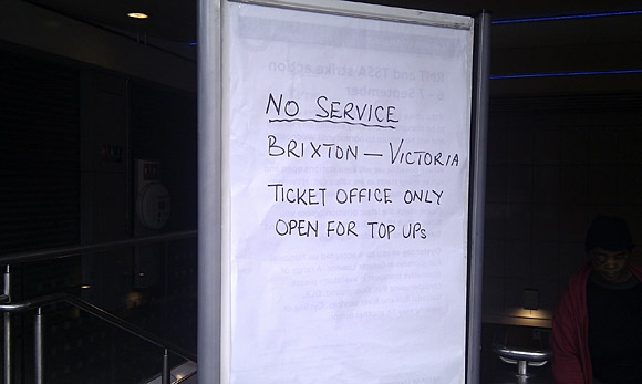 Tube strike: no Brixton tube today (7/09/10)