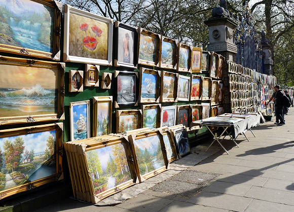London Life: Piccadilly Art Market, Green Park