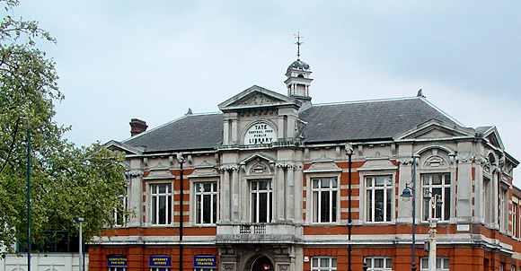 Save Lambeth Libraries - please sign the petition