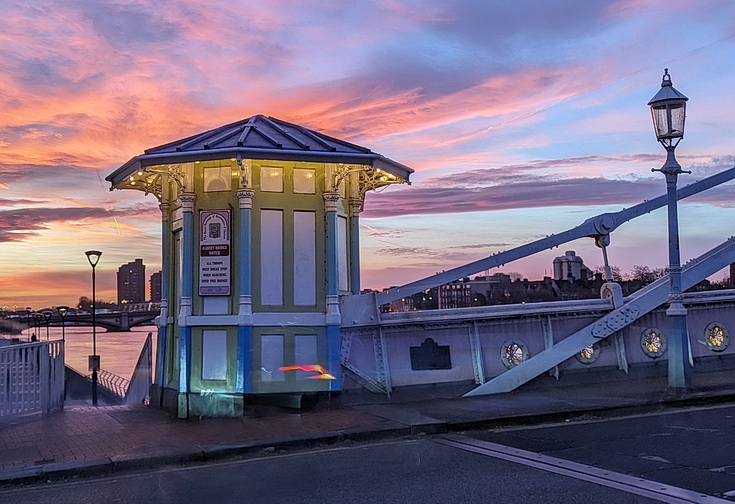 In photos: a stunning winter sunset by the River Thames, featuring the Albert and Chelsea Bridges