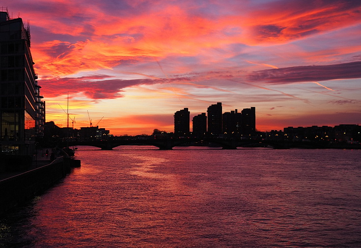 In photos: a stunning winter sunset by the River Thames, featuring the Albert and Chelsea Bridges