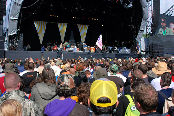 Yellow hat, bumblebee and the Super Furry Animals at Glastonbury
