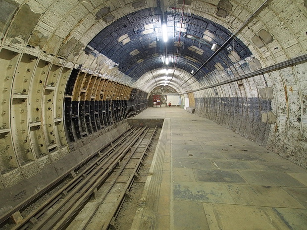 A tour of the abandoned Strand /Aldwych tube station in central London