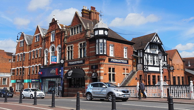 Tonbridge, Kent - photos of the town centre, architecture and schools, April 2015