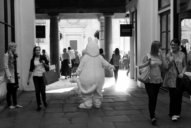 Covent Garden, the white cuddly bear and church steps