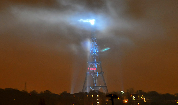 Crystal Palace tower commemorates switch from analogue to digital TV with damp squib display