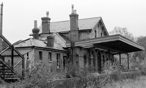 Abandoned station near Heathrow - can you recognise it?