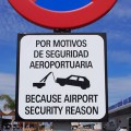 No nonsense Spanish airport warning sign