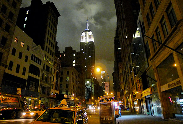 New York City at night - seven nocturnal photos
