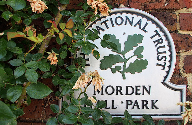 A walk around the lovely Morden Hall Park, south London