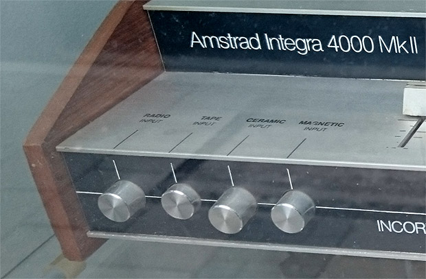 Behold the audio majesty of the Amstrad Integra 4000 Mk II