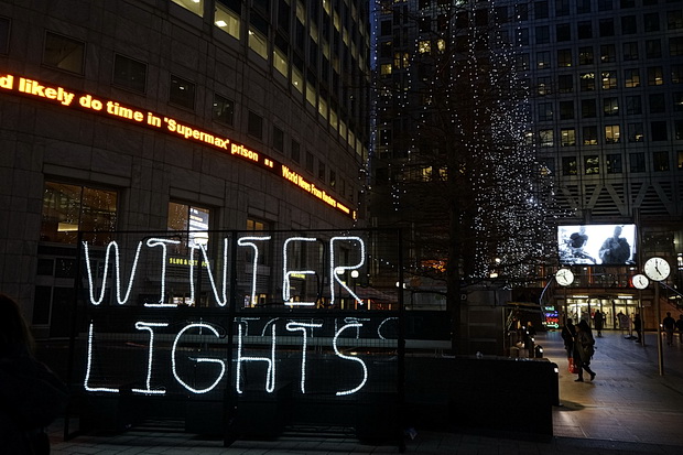 Winter Lights festival in Canary Wharf: crowds, selfies galore and disappointment