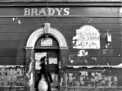 Bradys Bar/ Railway Hotel, Atlantic Road, Brixton, London, November 2007
