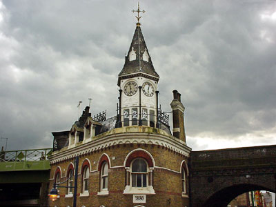 Railway Hotel, Bradys, Atlantic Road, Brixton, London SW9