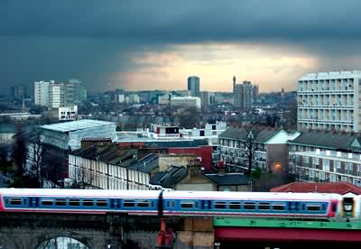 Distant thunderstorm, Brixton