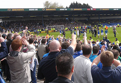 Cardiff 3 barnsley 0 Championship, May 4th 2008, Ninian Park, Cardiff