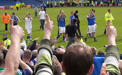 Cardiff 3 barnsley 0 Championship, May 4th 2008, Ninian Park, Cardiff