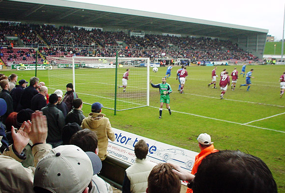 Northampton Town 1 Cardiff City 2, Sixfields, Northampton, League One football match, 2nd March 2002