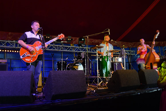 Endorse it in Dorset Festival photos and features, 12th - 14th August 2011, Oakley Farm, Six Penny Handley, Dorset, Englan