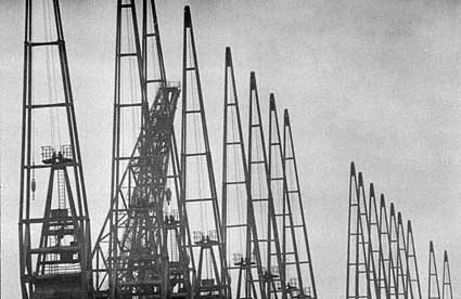 London docks, a photo study of London's docklands in 1980