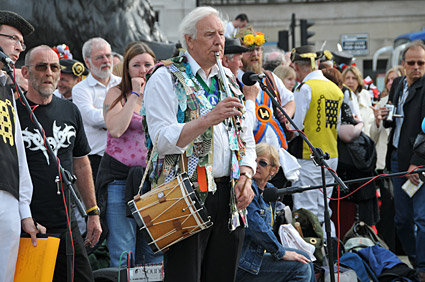 Westminster Day of Dance 2009, Morris dancers in Trafalgar Square, 9th May 2009