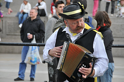 Westminster Day of Dance 2009, Morris dancers in Trafalgar Square, 9th May 2009
