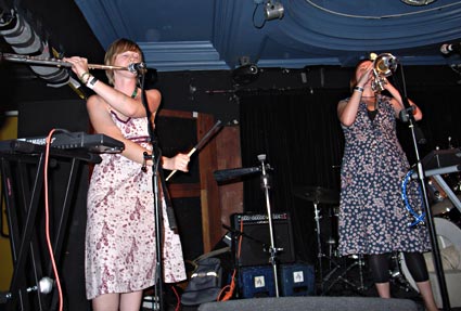 The Actionettes and Bearsuit at Fortuna Pop fest, Luminaire, 311 High Road, Kilburn, London, Tues 29th August 2006