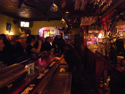 Offline club at Boulevard Tavern, 579 Meeker Av, Greenpoint, Brooklyn, NY 11222, Dec 9th 2006