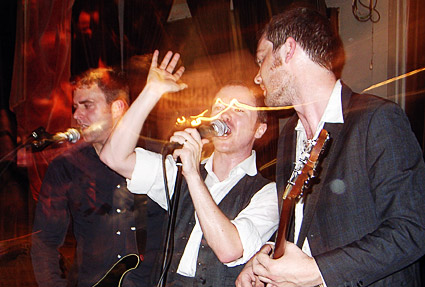 OFFLINE club at the Dogstar Brixton, Coldharbour Lane, Thursday 25th June 2009, urban75 club night, London with The Shanners, Franco's Chariot and Yeah Sparrow plus DJs, and video