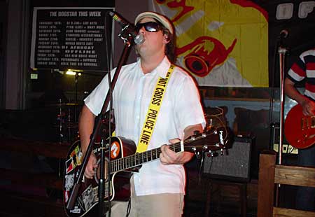 OFFLINE club at the Dogstar, Brixton, Thursday 25th August 2005, urban75 club night, London