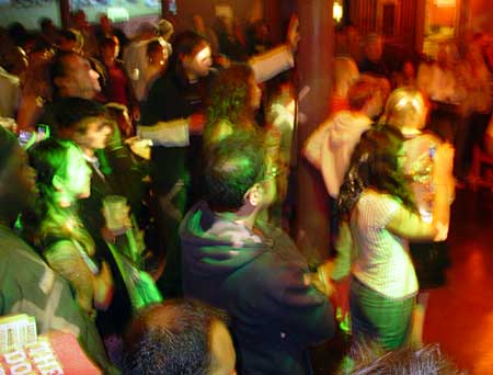 ROC on the main stage, OFFLINE club at the Dogstar, Brixton, Thursday 25th August 2005, urban75 club night, London..