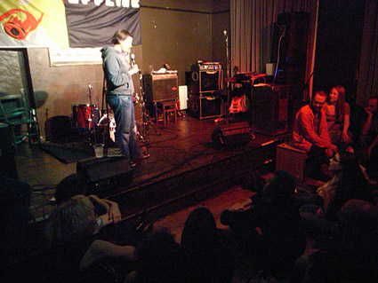 OFFLINE club at the Dogstar Brixton, Coldharbour Lane, Thursday 14th May 2009, urban75 club night, London with Josie Long, Voodoo Trombone Quartet, Atomic Suplex, Anchorsong and Vic Lambrusco's Cabaret Hour, plus DJs, Craft Corner and video